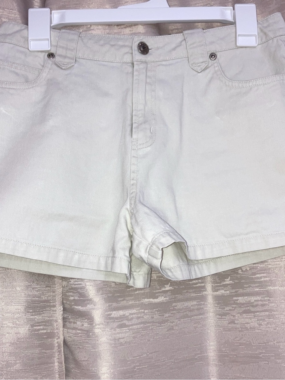 Arizona Jean Co. Women's Beige Denim Shorts with Pockets Size 12 1/2 Plus